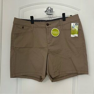 NEW Lee Natural Fit Flax Short Women’s Size 16 Medium Slimming NWT